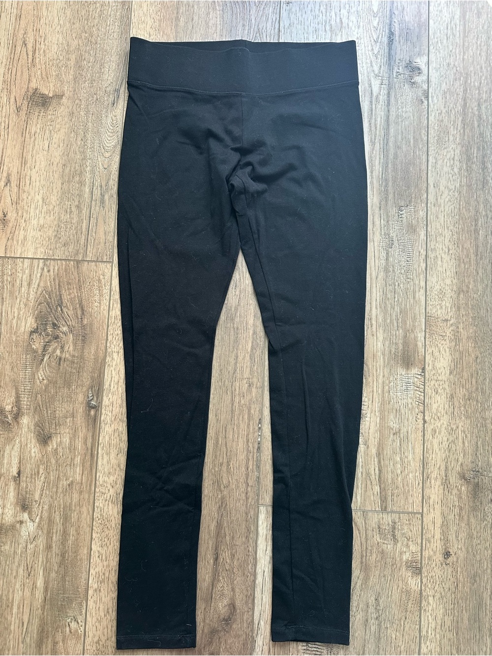 HUE Women’s Black Leggings, Solid, Athleisure, Stretch, Small